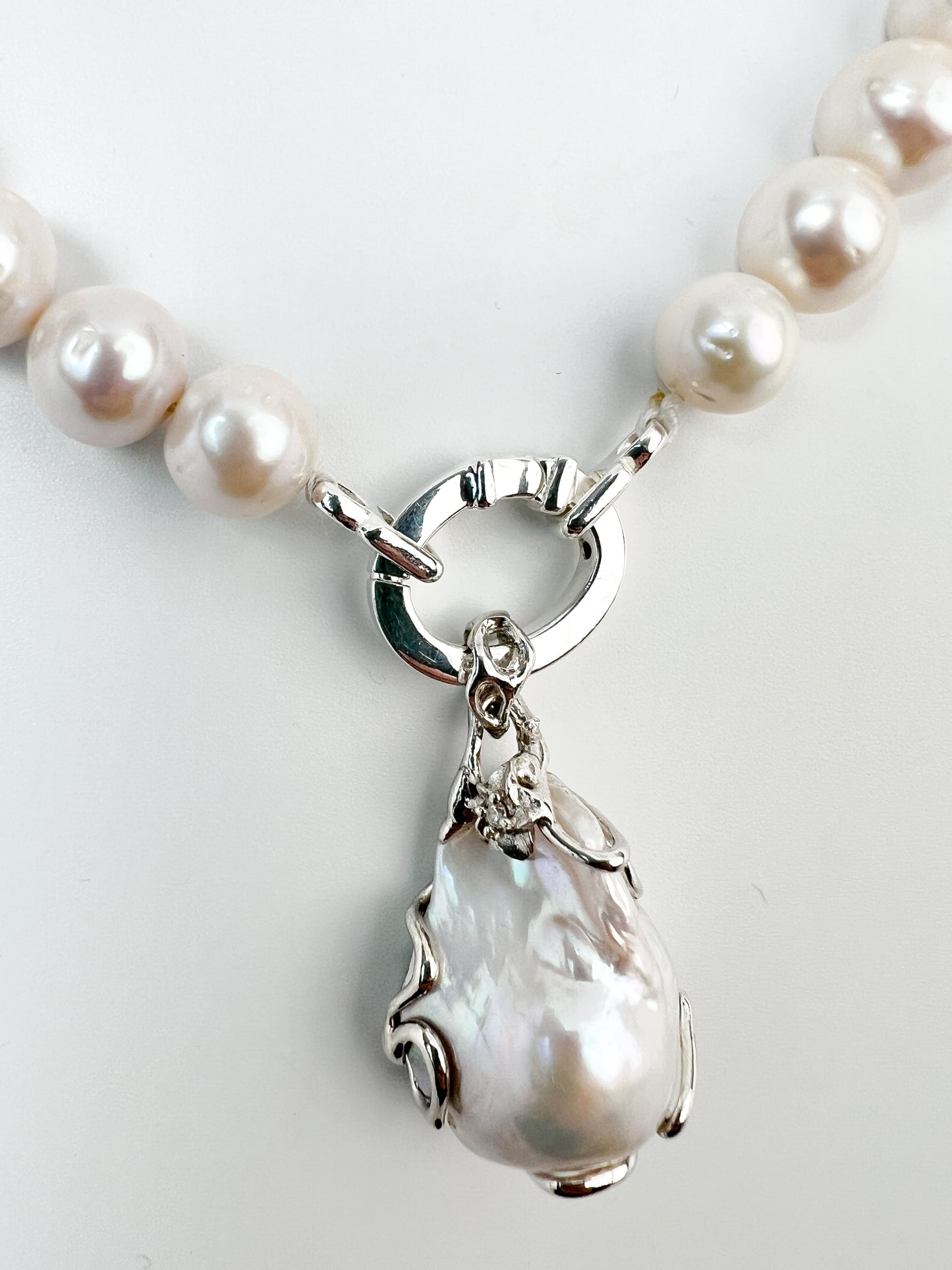 BAROQUE PEARL I